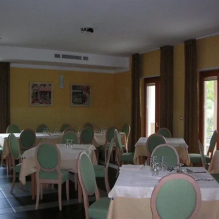 Dei Normanni 호텔 산비토데이노르만니