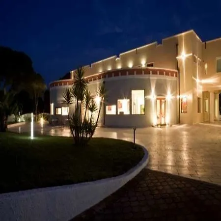 호텔 Dei Normanni 4*